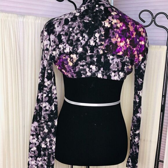 Long Sleeve Shrug, Purple Floral - Picture 4 of 8